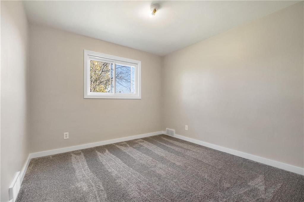 4786 Doyle Road Pittsburgh, PA 15227 - Photo 23 of 31 an empty room with a window