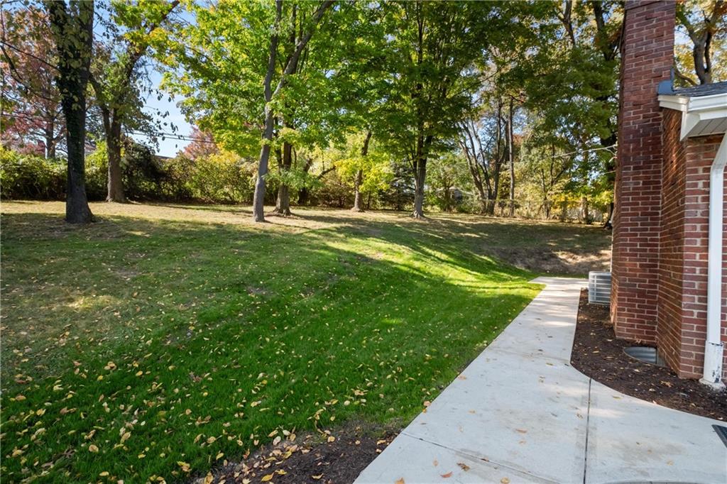4786 Doyle Road Pittsburgh, PA 15227 - Photo 29 of 31 a view of backyard with green space