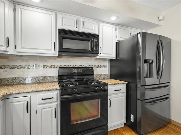 $379,900 | 6376 Grassridge Road, Rockford, IL 61108