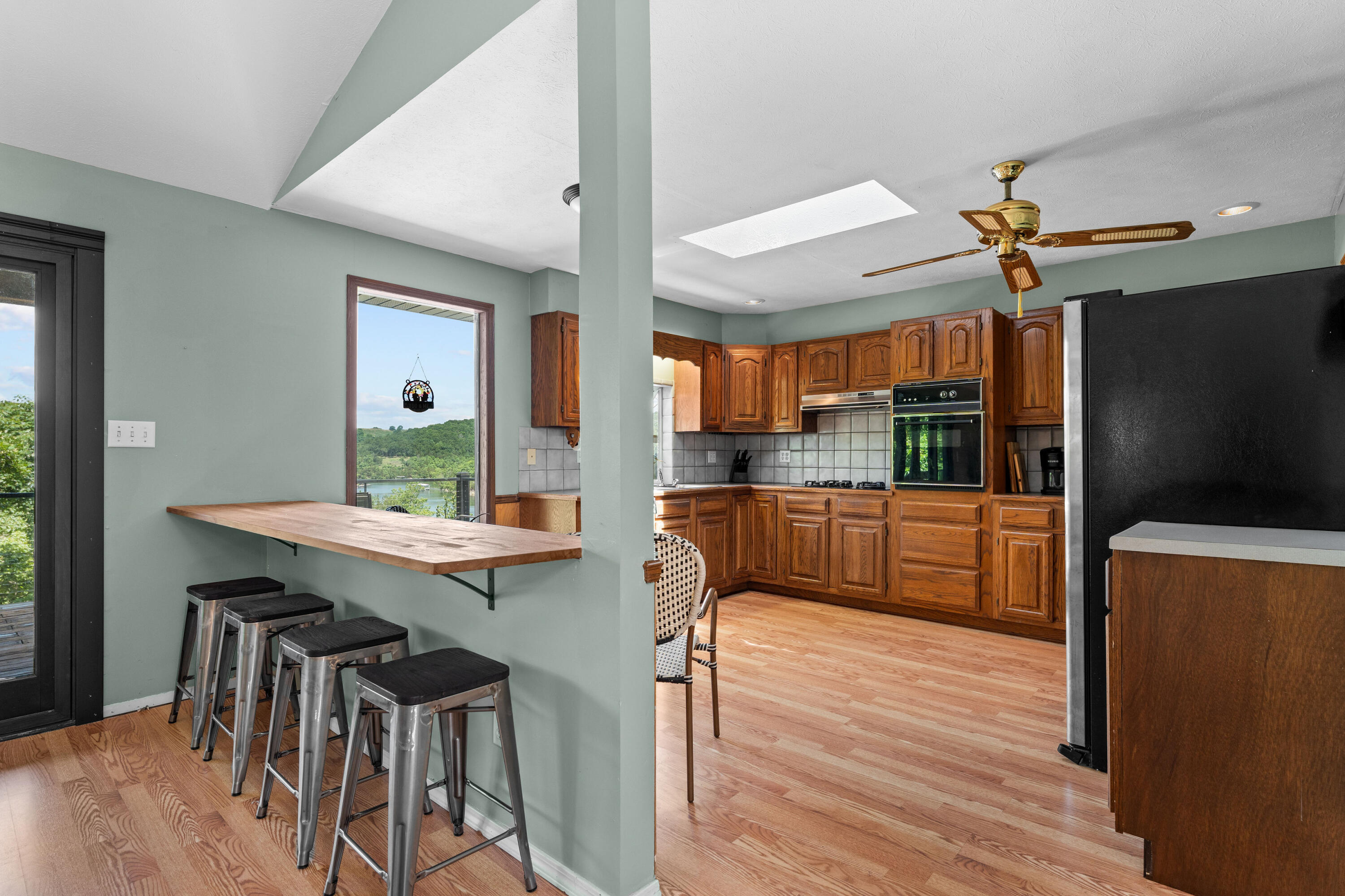 117 Hidden Bluff Road Blue Eye, MO 65611 - Photo 11 of 47 Breakfast Bar and Kitchen