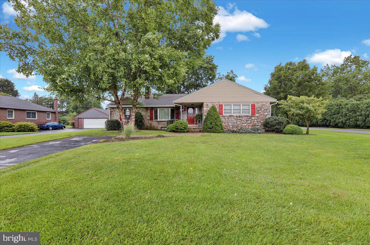 3248 Stoudts Ferry Bridge Road Reading, PA 19605 - Photo 4 of 45 Gallery Image 4