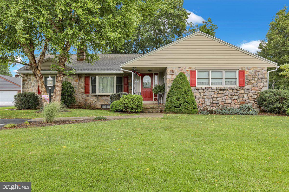 3248 Stoudts Ferry Bridge Road Reading, PA 19605 - Photo 5 of 45 Gallery Image 5