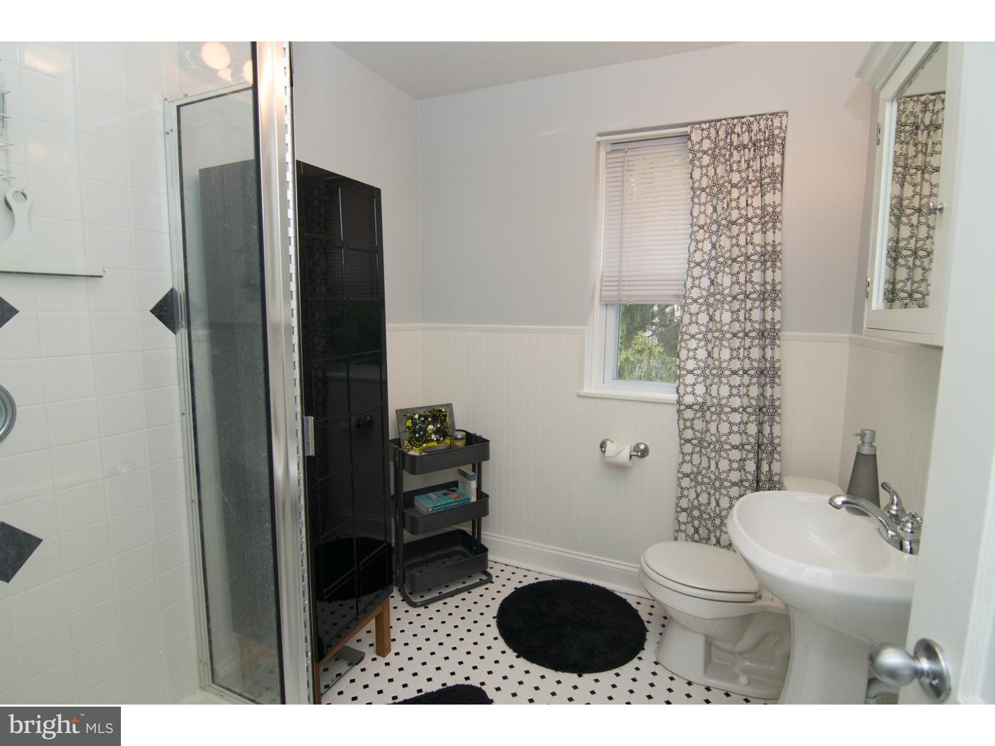 2781 Egypt Road Audubon, PA 19403 - Photo 9 of 25 Bathroom