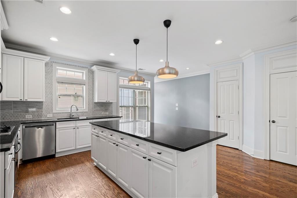 4989 Rosalie Road Alpharetta, GA 30022 - Photo 12 of 24