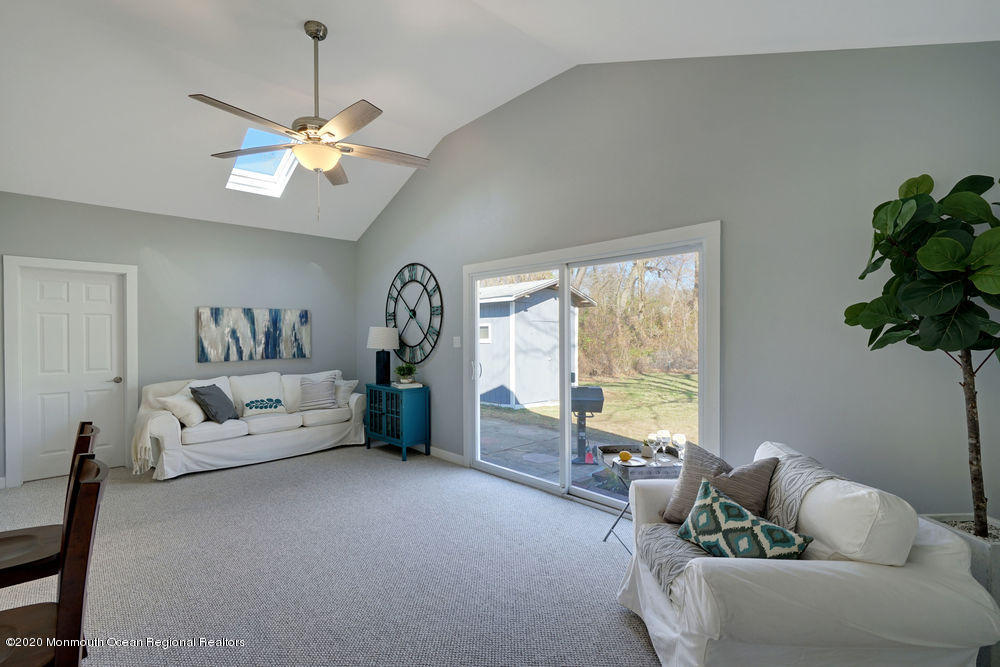 599 Hopping Road Belford, NJ 07718 - Photo 12 of 25 042_dsc06206-dsc06210