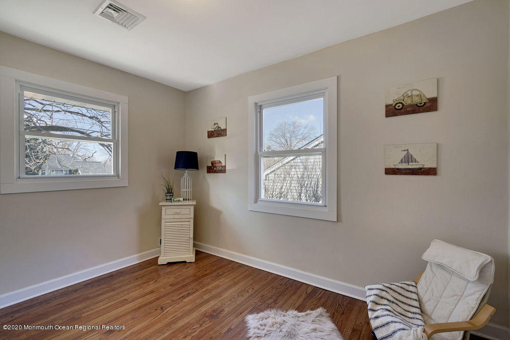 599 Hopping Road Belford, NJ 07718 - Photo 13 of 25 047_dsc06006-dsc06010