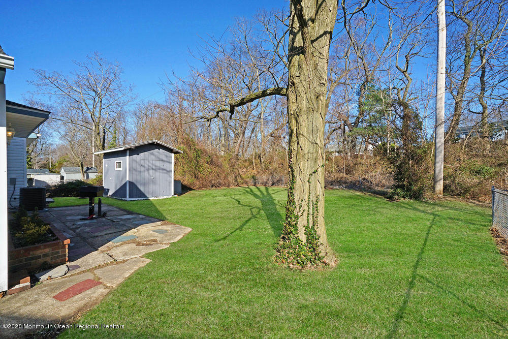 599 Hopping Road Belford, NJ 07718 - Photo 22 of 25 075_dsc06316-dsc06320_1