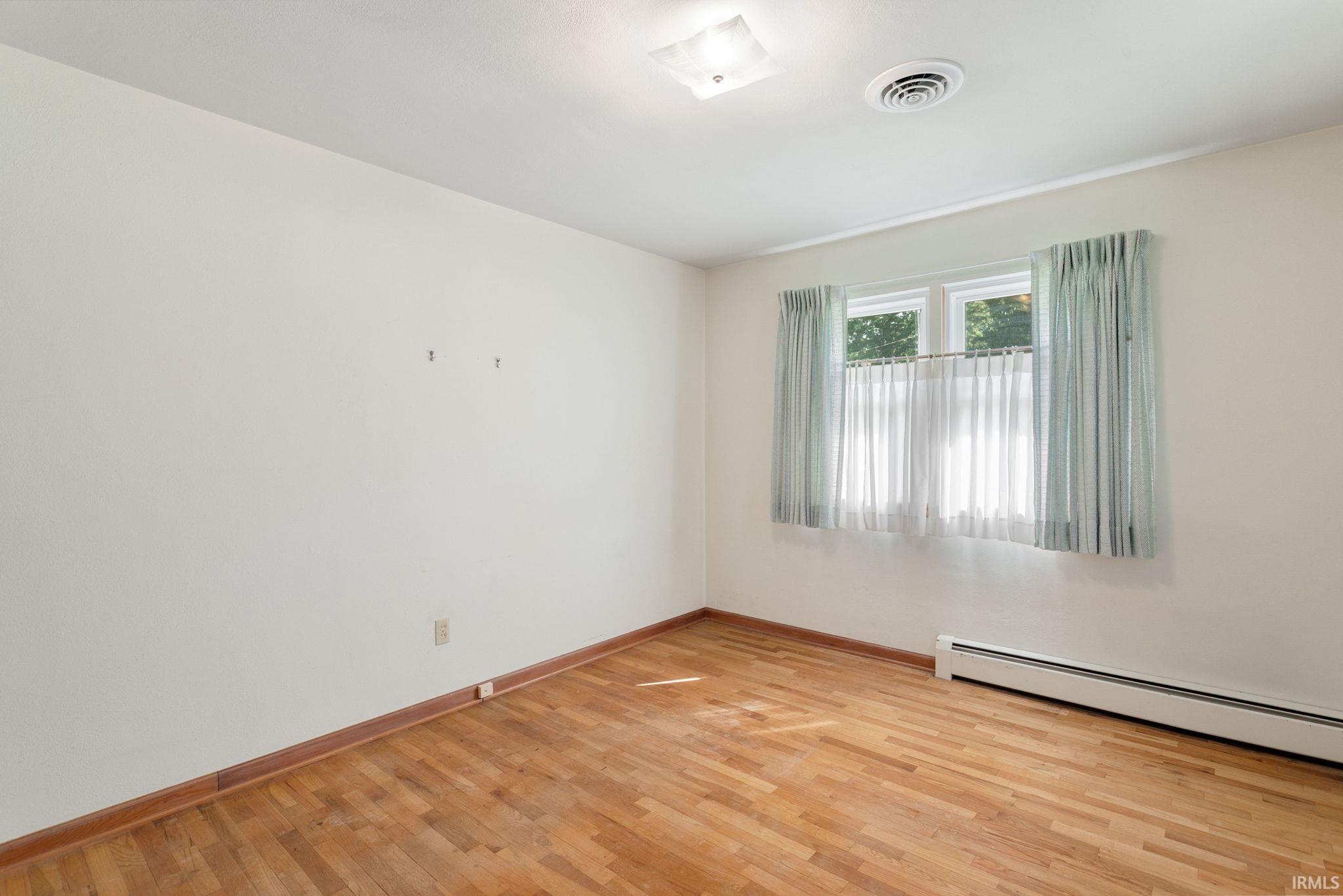 52475 Kenilworth Road South Bend, IN 46637 - Photo 16 of 32 Gallery Image 16