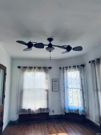 $195,000 | 415 East Washington Street, Sullivan, IN 47882