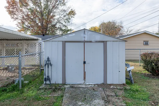 $310,000 | 502 9th Street, Lawrenceburg, TN 38464