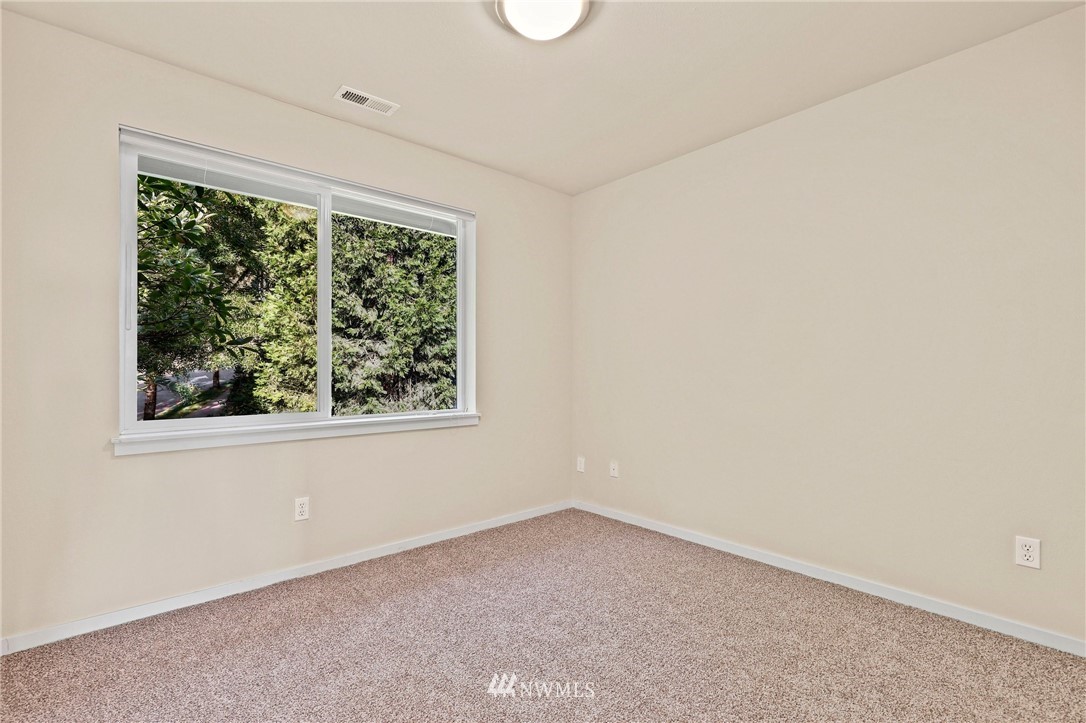 63 Cougar Ridge Road Northwest, Unit 2102 Issaquah, WA 98027 - Photo 19 of 26