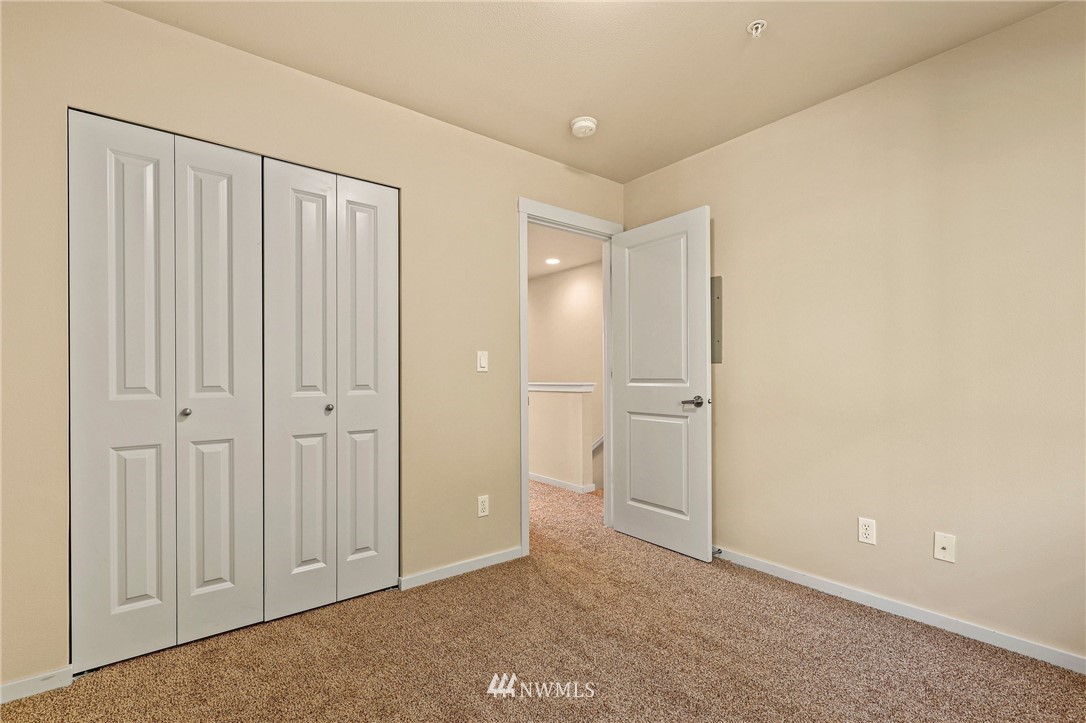 63 Cougar Ridge Road Northwest, Unit 2102 Issaquah, WA 98027 - Photo 20 of 26