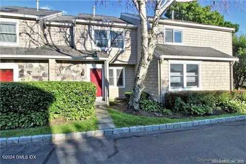 $5,000 | 5 Glen Street, Unit 305, Greenwich, CT 06830