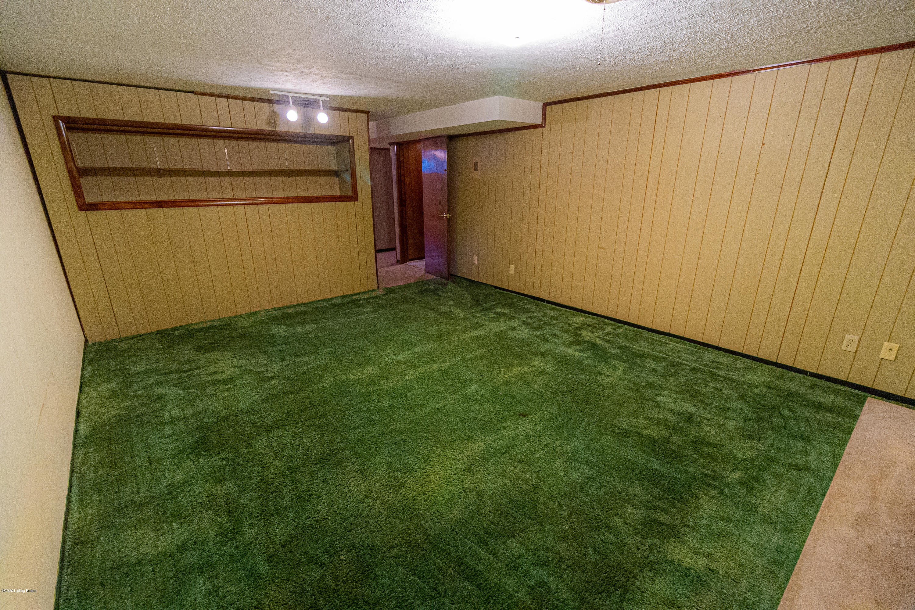 6809 Fernhaven Road Louisville, KY 40228 - Photo 25 of 35 Basement