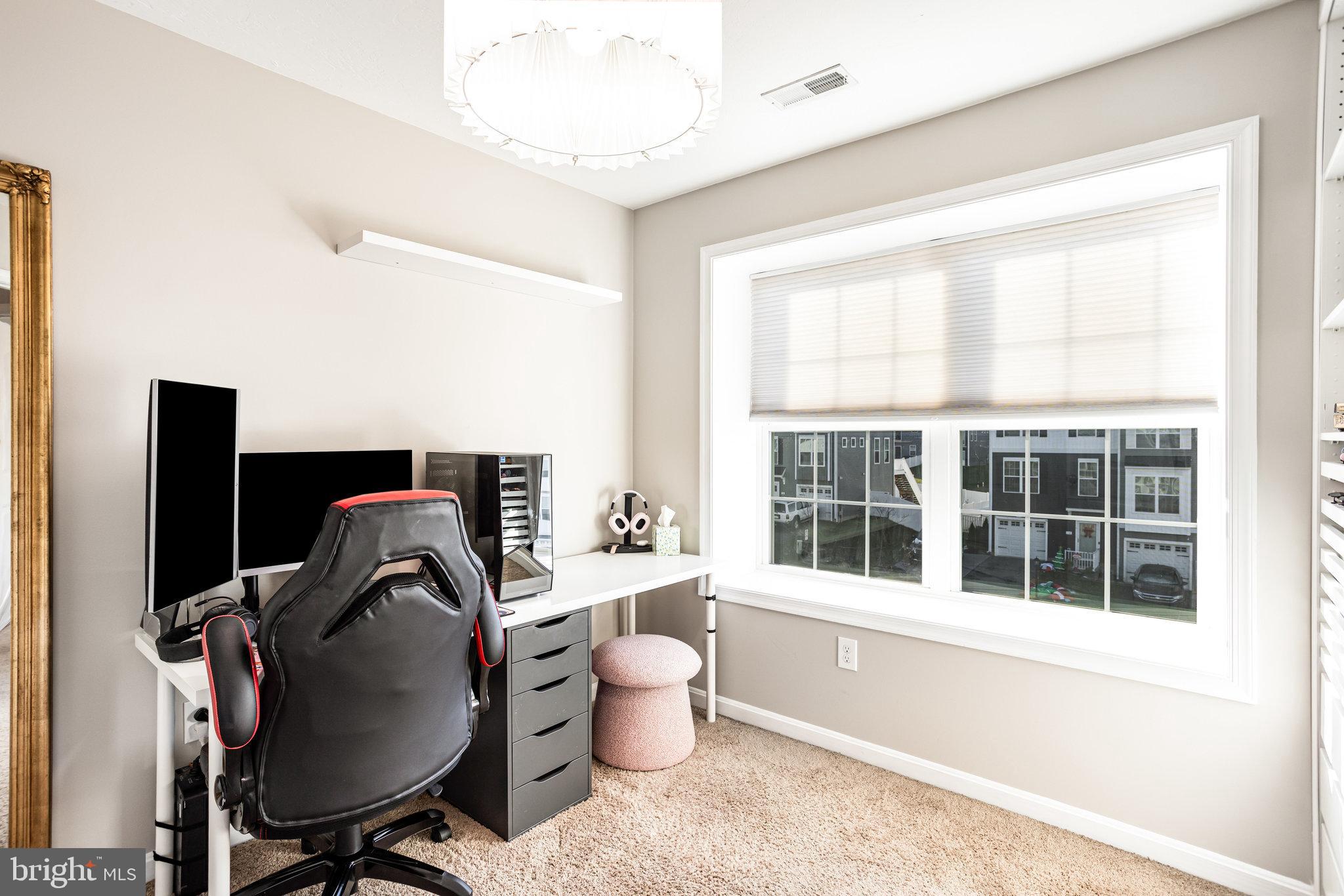 97 Overlook Dr. Hanover, PA 17331 - Photo 16 of 32 2nd Upstairs Bedroom