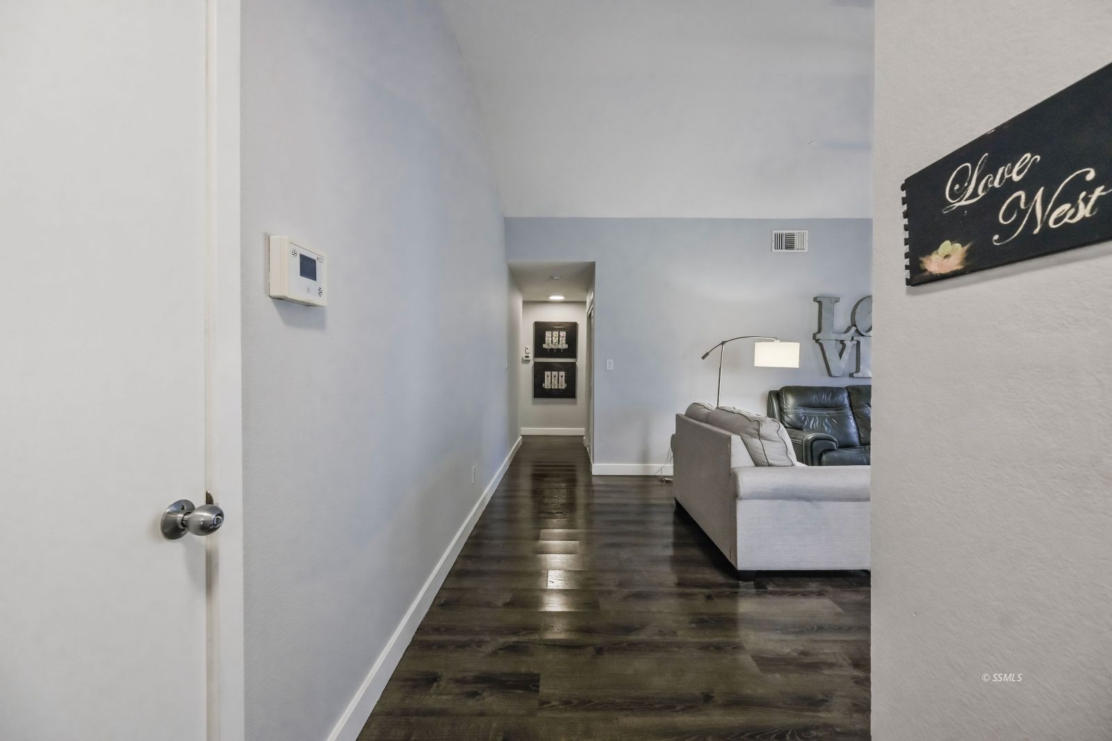 628 Heather Court Ridgecrest, CA 93555 - Photo 4 of 44