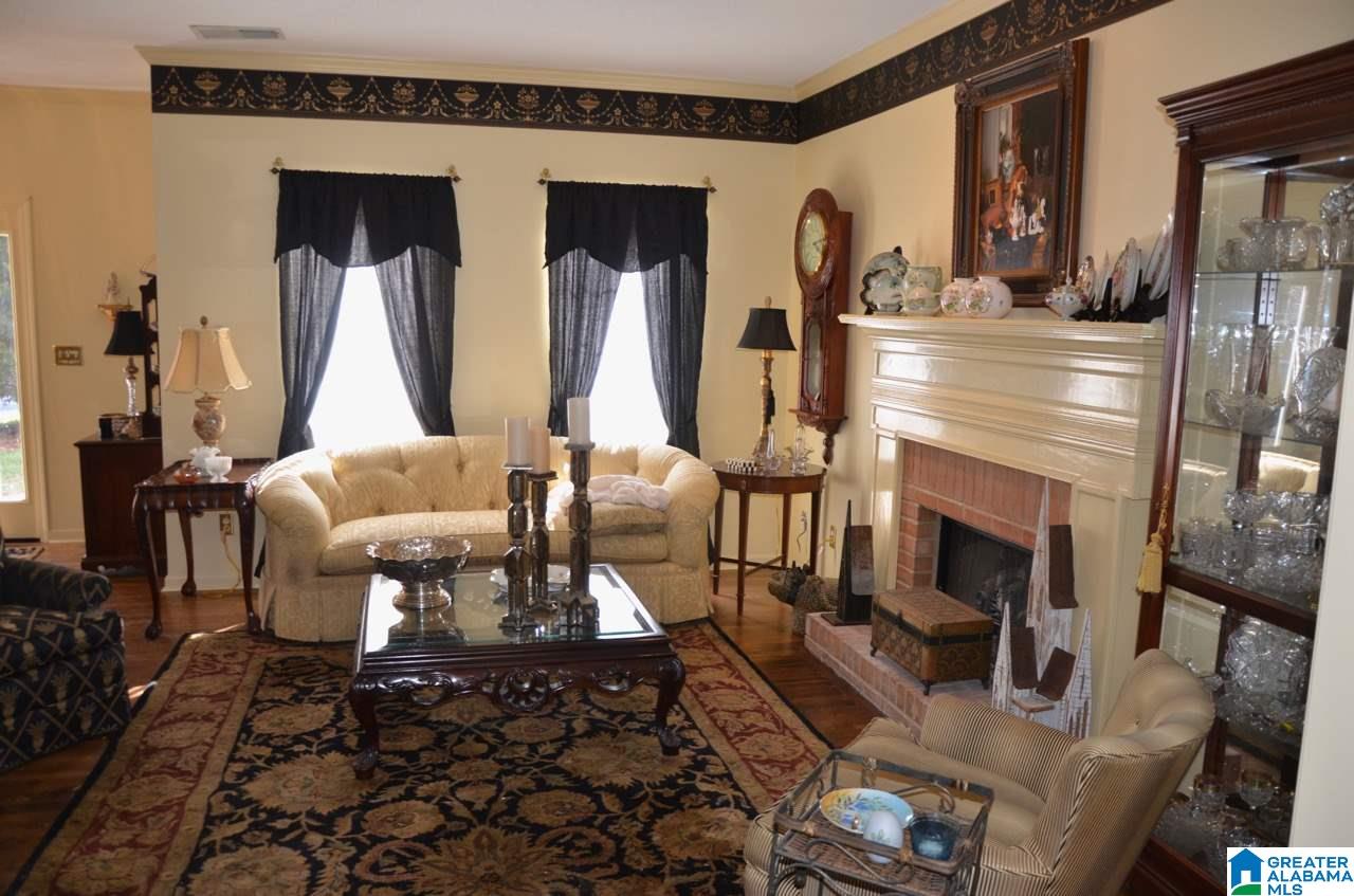 213 Ridge Park Circle Birmingham, AL 35216 - Photo 2 of 20