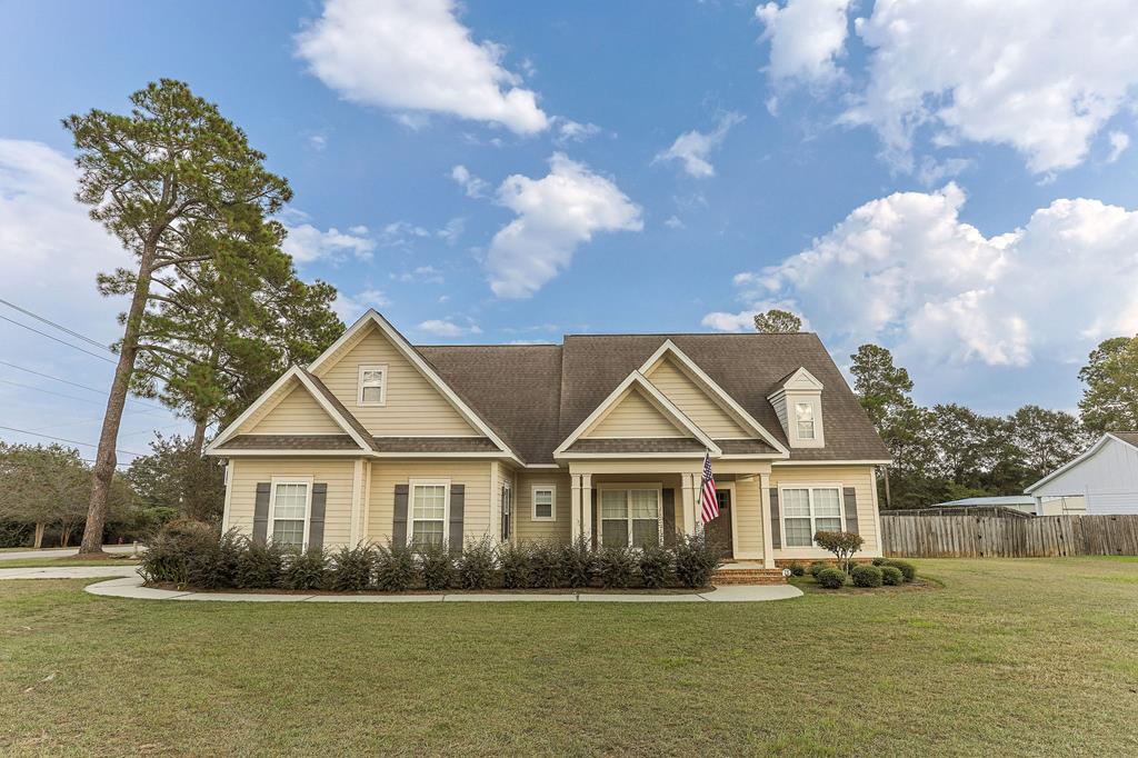 12 Solomon Road Headland, AL 36345 - Photo 1 of 57