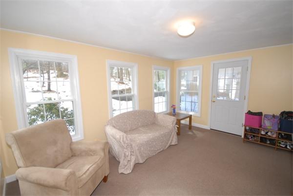 19 Exeter Way Andover, MA 01810 - Photo 16 of 26 Gallery Image 16