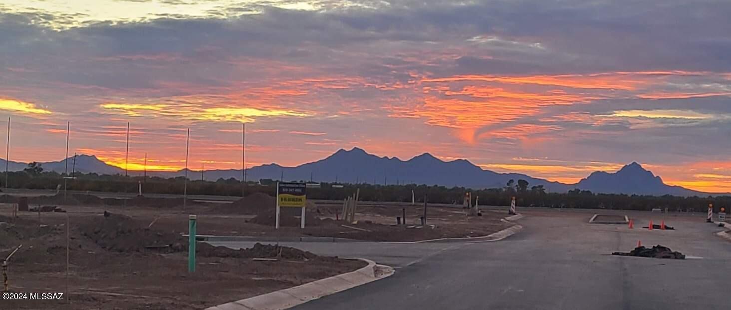 12569 West Barnett Road Marana, AZ 85653 - Photo 31 of 41
