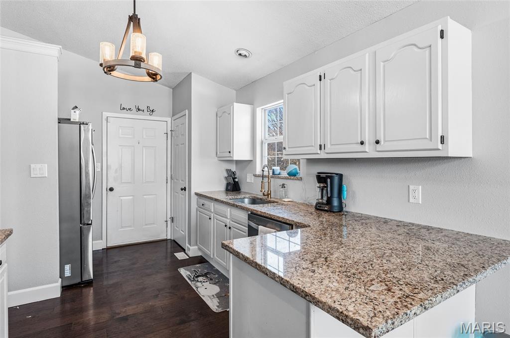 608 Sundance Trail Troy, IL 62294 - Photo 12 of 32