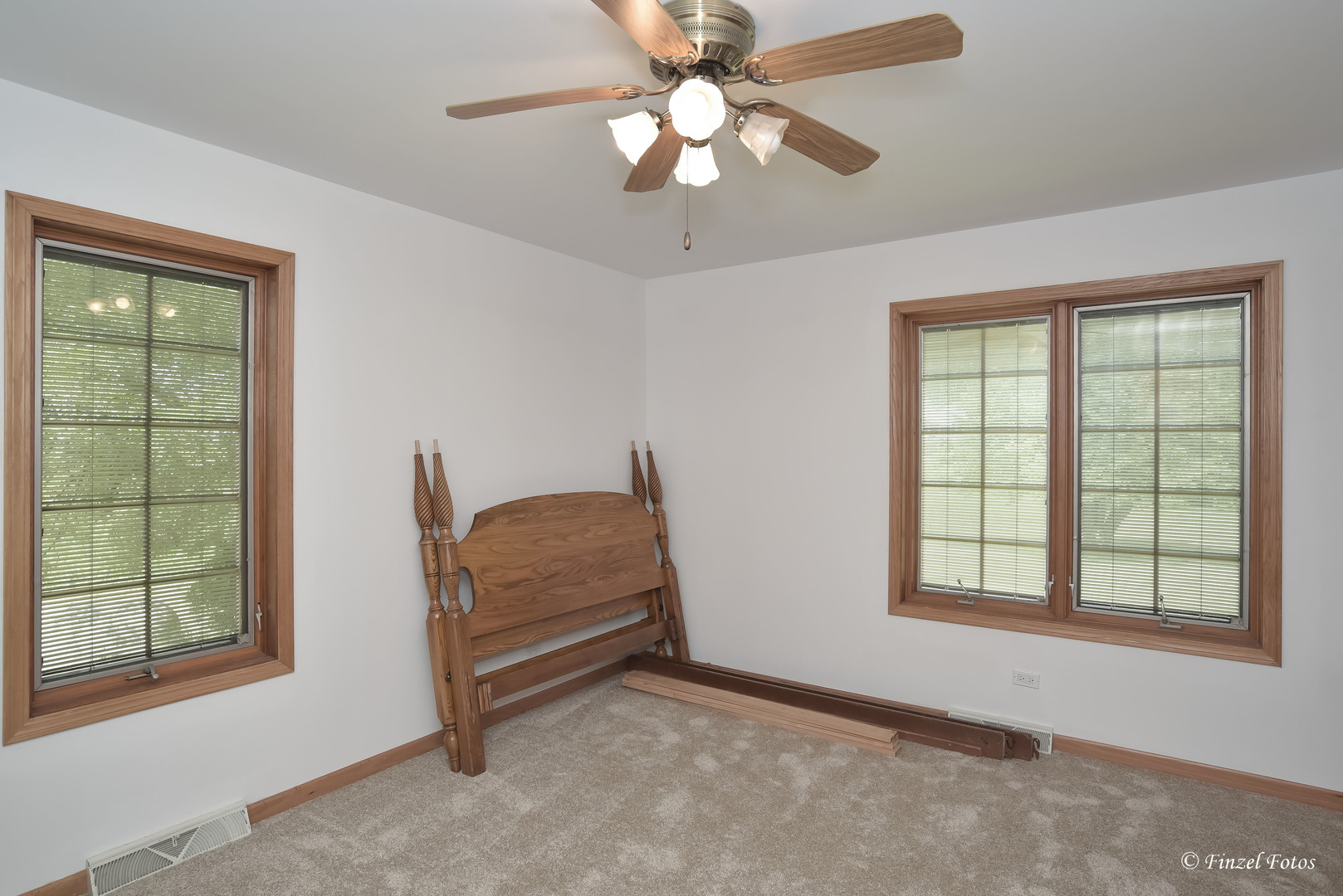 23504 Flat Iron Road Harvard, IL 60033 - Photo 15 of 27 a living room with furniture and a window
