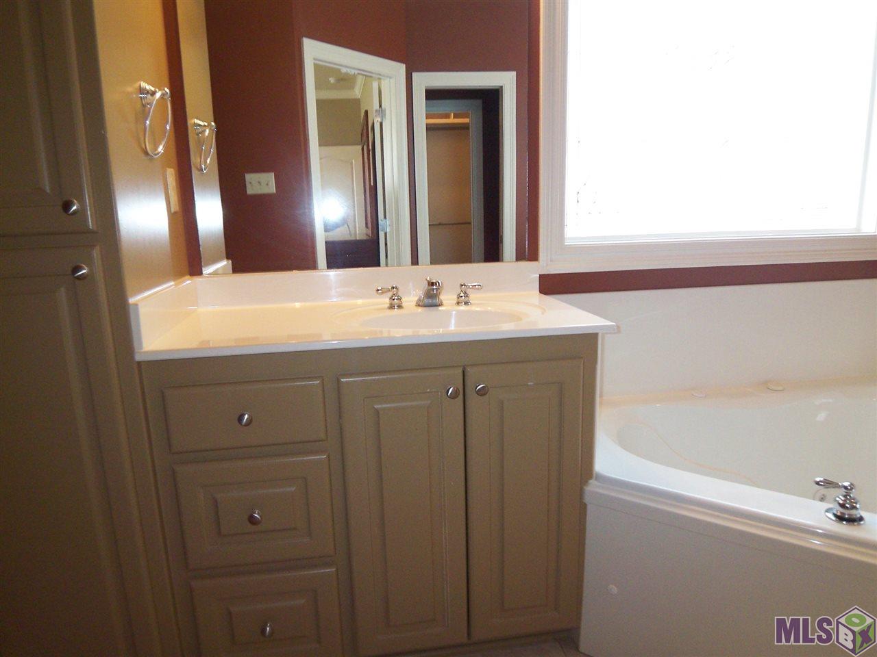 16814 Cedar Key Avenue Baton Rouge, LA 70816 - Photo 33 of 43 Gallery Image 33