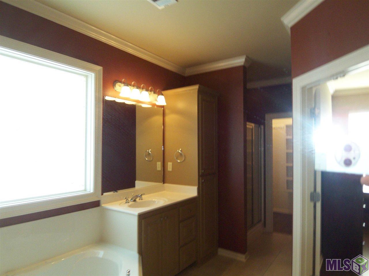 16814 Cedar Key Avenue Baton Rouge, LA 70816 - Photo 34 of 43 Gallery Image 34