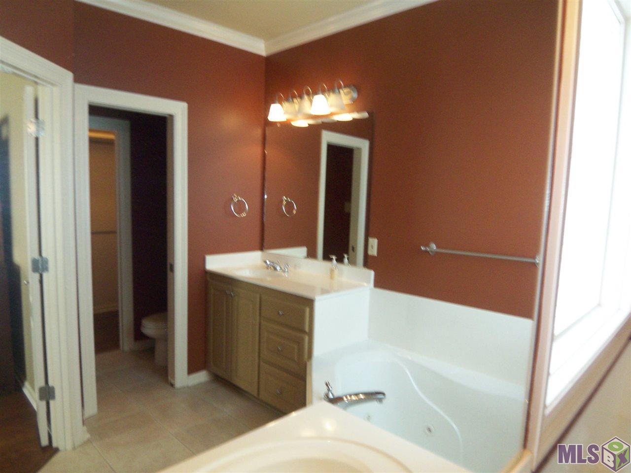 16814 Cedar Key Avenue Baton Rouge, LA 70816 - Photo 35 of 43 Gallery Image 35