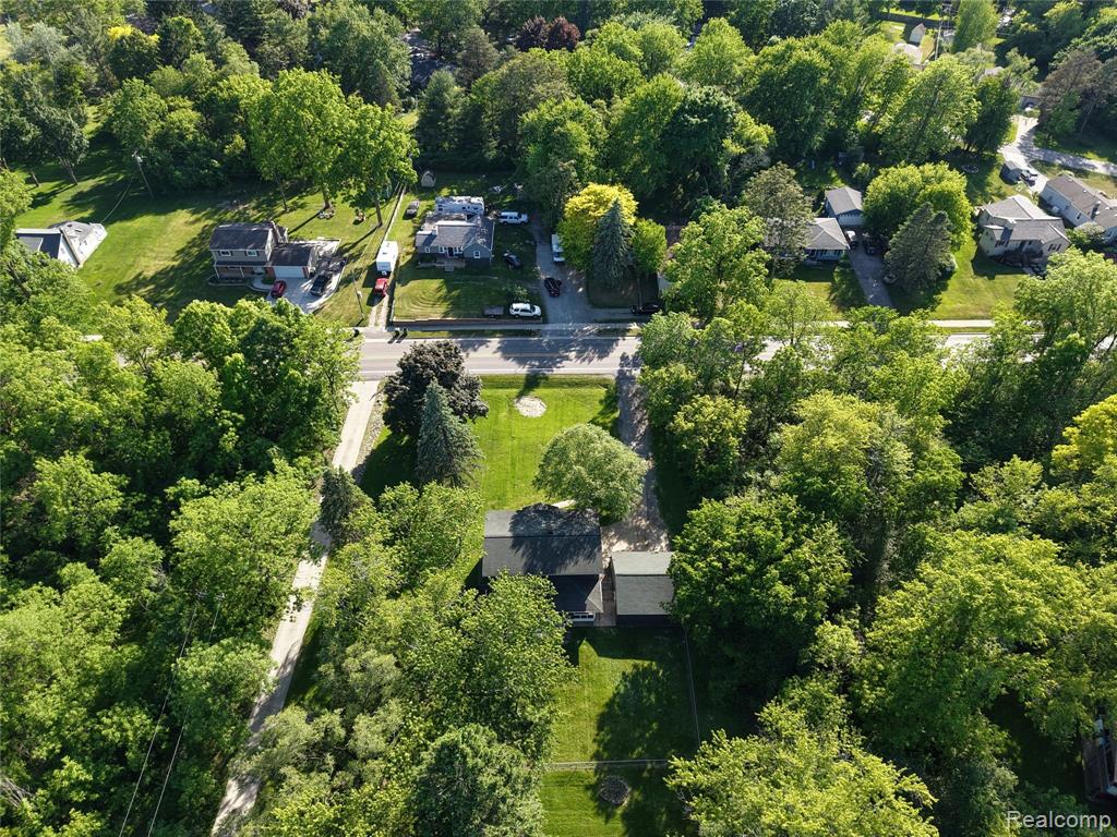 1460 West Silverbell Road Lake Orion, MI 48359 - Photo 21 of 69