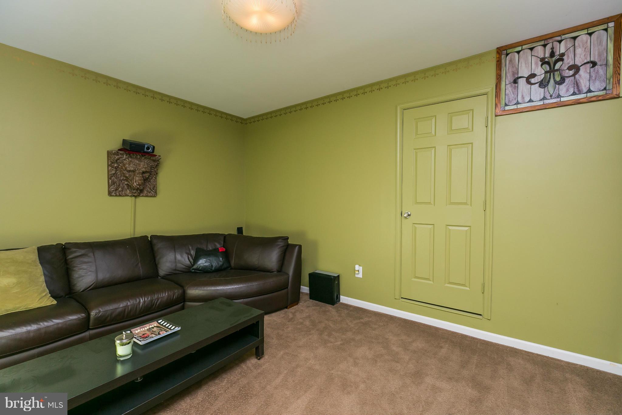 4614 Ridge Road Baltimore, MD 21236 - Photo 23 of 30 Family Room