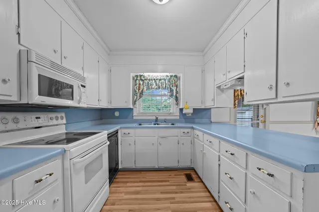 $240,000 | 3209 North Waverly Street, Farmville, NC 27828