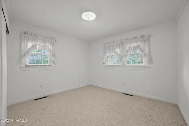 $240,000 | 3209 North Waverly Street, Farmville, NC 27828