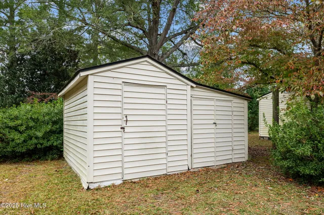 $240,000 | 3209 North Waverly Street, Farmville, NC 27828