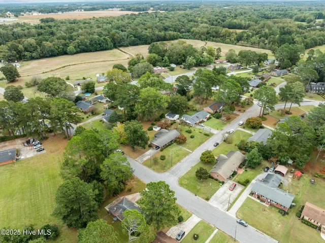 $240,000 | 3209 North Waverly Street, Farmville, NC 27828