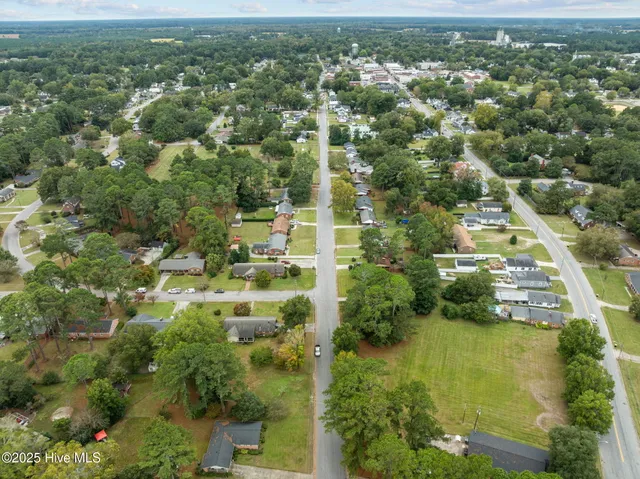 $240,000 | 3209 North Waverly Street, Farmville, NC 27828