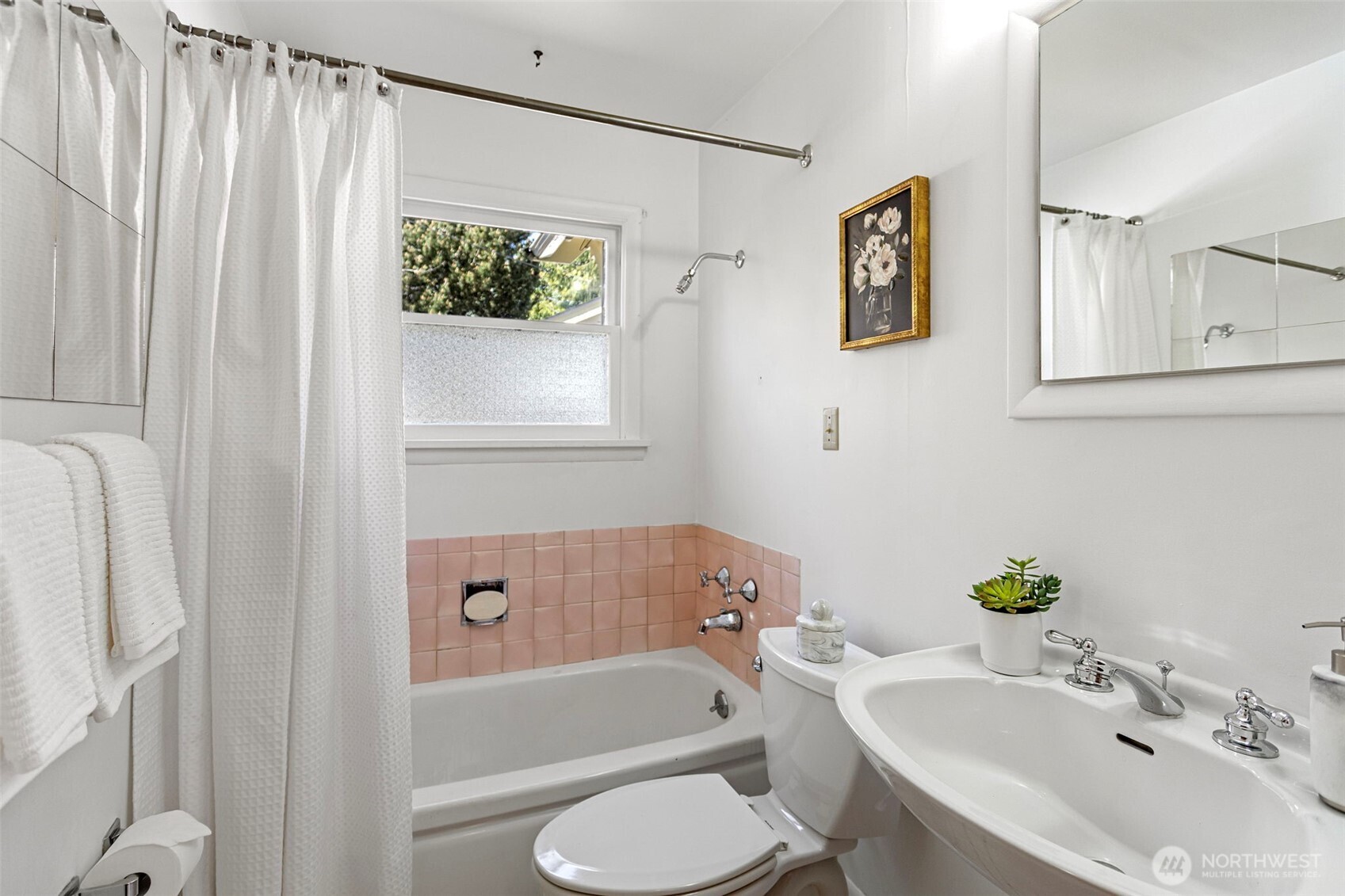 4812 Southwest Stevens Street Seattle, WA 98116 - Photo 18 of 28