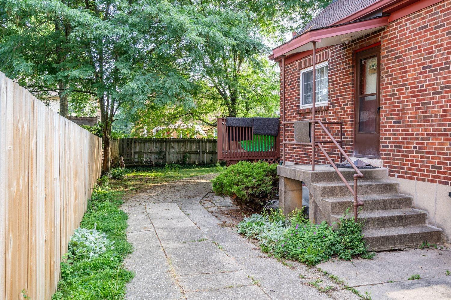 4943 Ralph Avenue Cincinnati, OH 45238 - Photo 43 of 49