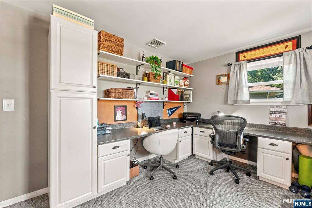 172 Rafkind Road Bloomingdale, NJ 07403 - Photo 22 of 43 Gallery Image 22