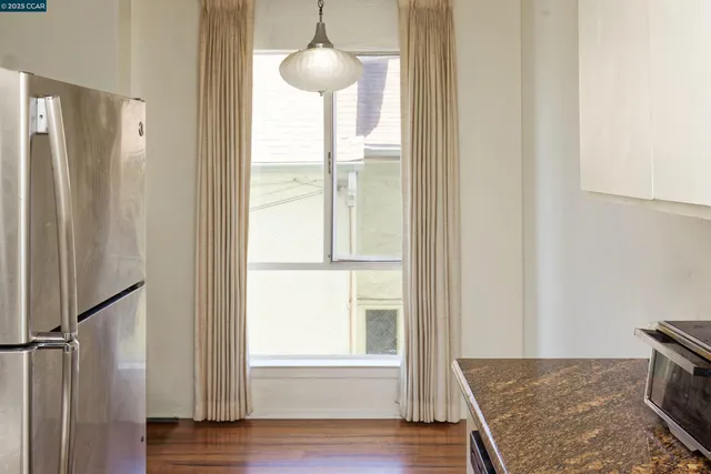 $375,000 | 4099 Howe Street, Unit 203, Oakland, CA 94611