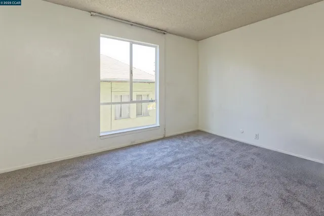 $375,000 | 4099 Howe Street, Unit 203, Oakland, CA 94611
