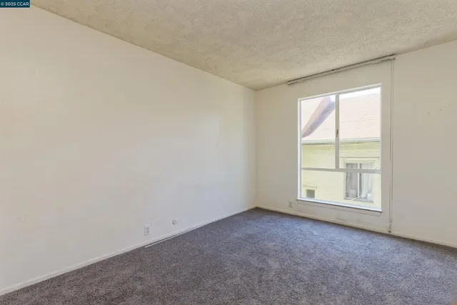 $375,000 | 4099 Howe Street, Unit 203, Oakland, CA 94611