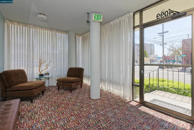 $375,000 | 4099 Howe Street, Unit 203, Oakland, CA 94611