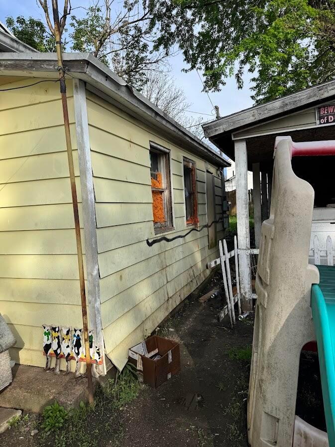 1037 Middle Street Springfield, OH 45503 - Photo 4 of 10 1037 1