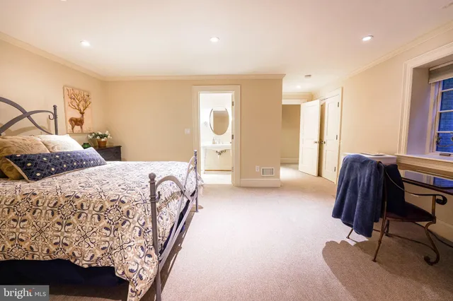 $5,200,000 | 10222 Iron Gate Road, Potomac, MD 20854