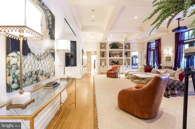 $5,200,000 | 10222 Iron Gate Road, Potomac, MD 20854