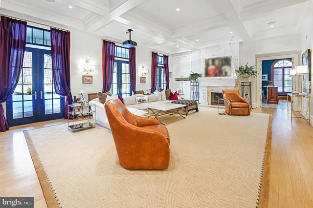 $5,200,000 | 10222 Iron Gate Road, Potomac, MD 20854