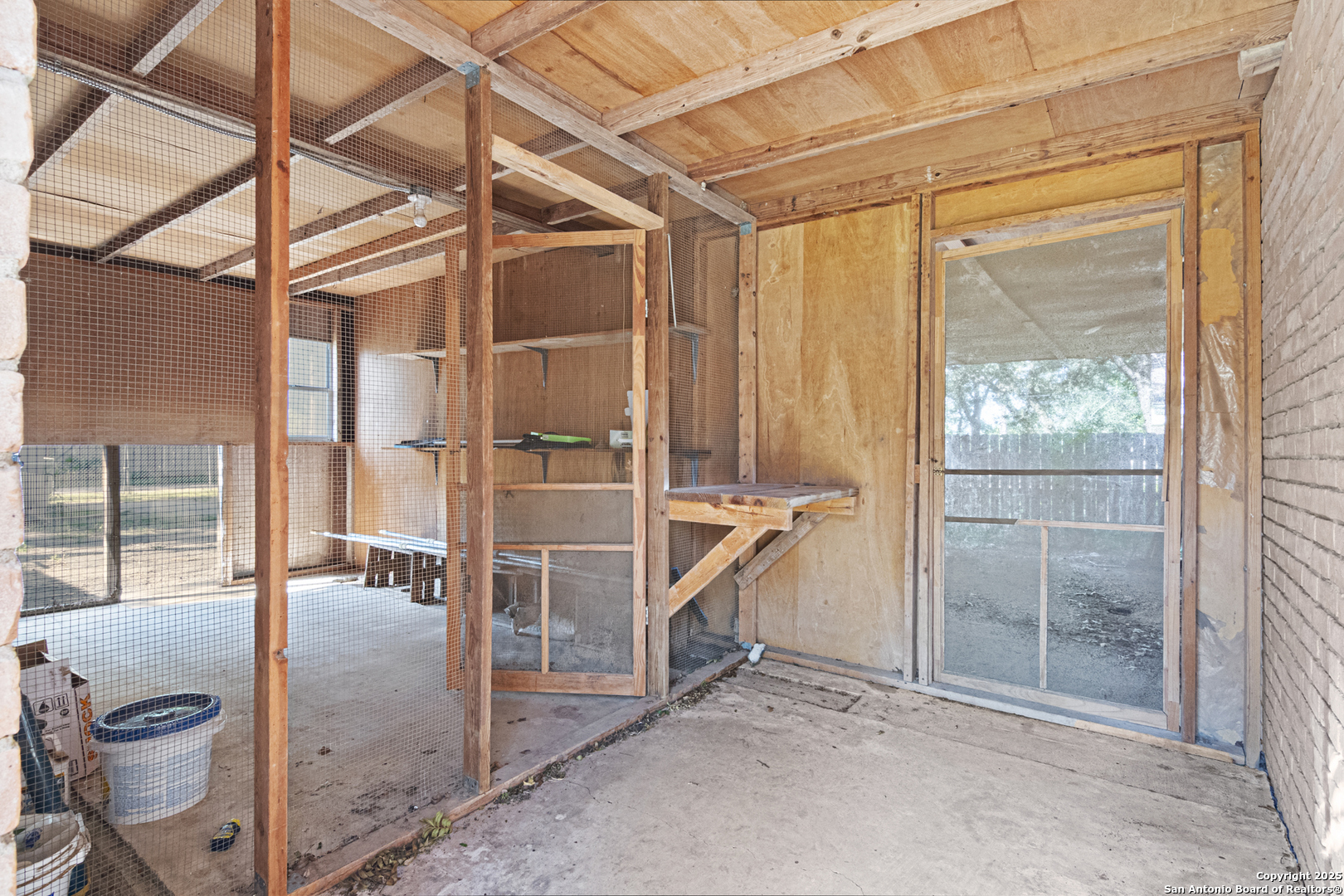 715 Studer Street Uvalde, TX 78801 - Photo 36 of 44