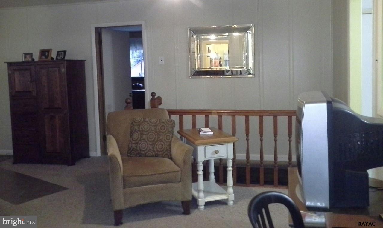 193 Pond Road Delta, PA 17314 - Photo 5 of 13 Gallery Image 5