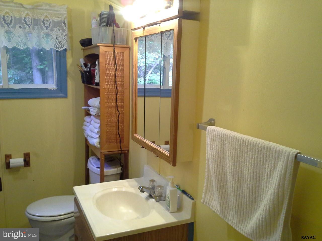 193 Pond Road Delta, PA 17314 - Photo 9 of 13 Gallery Image 9